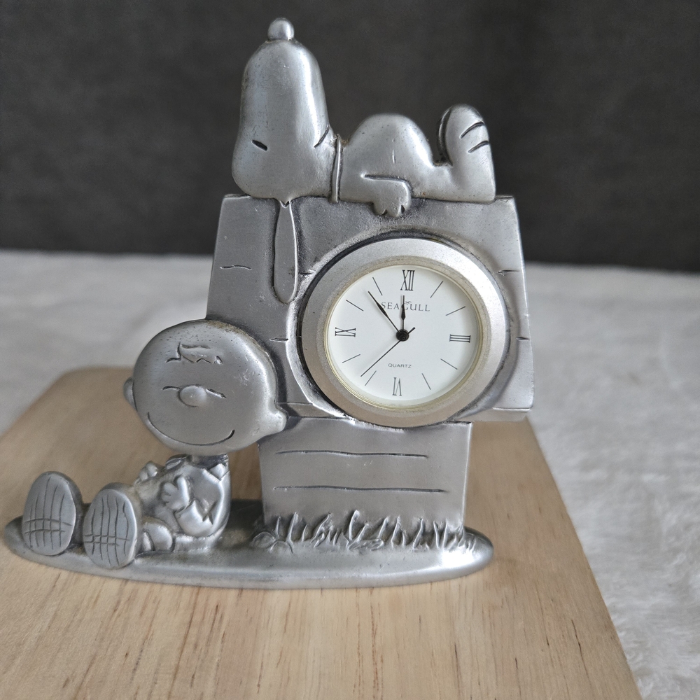 Silver Wall Clock Decor - Picture 3 of 3